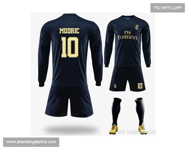 巴萨弃用10号球衣后的影响与未来战略调整分析 巴萨弃用10号球衣后的影响与未来战略调整分析