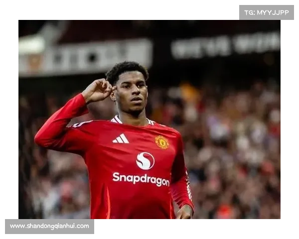 拉什福德晒训练照：健身房加有球训练，每一分汗水都是为超越自我